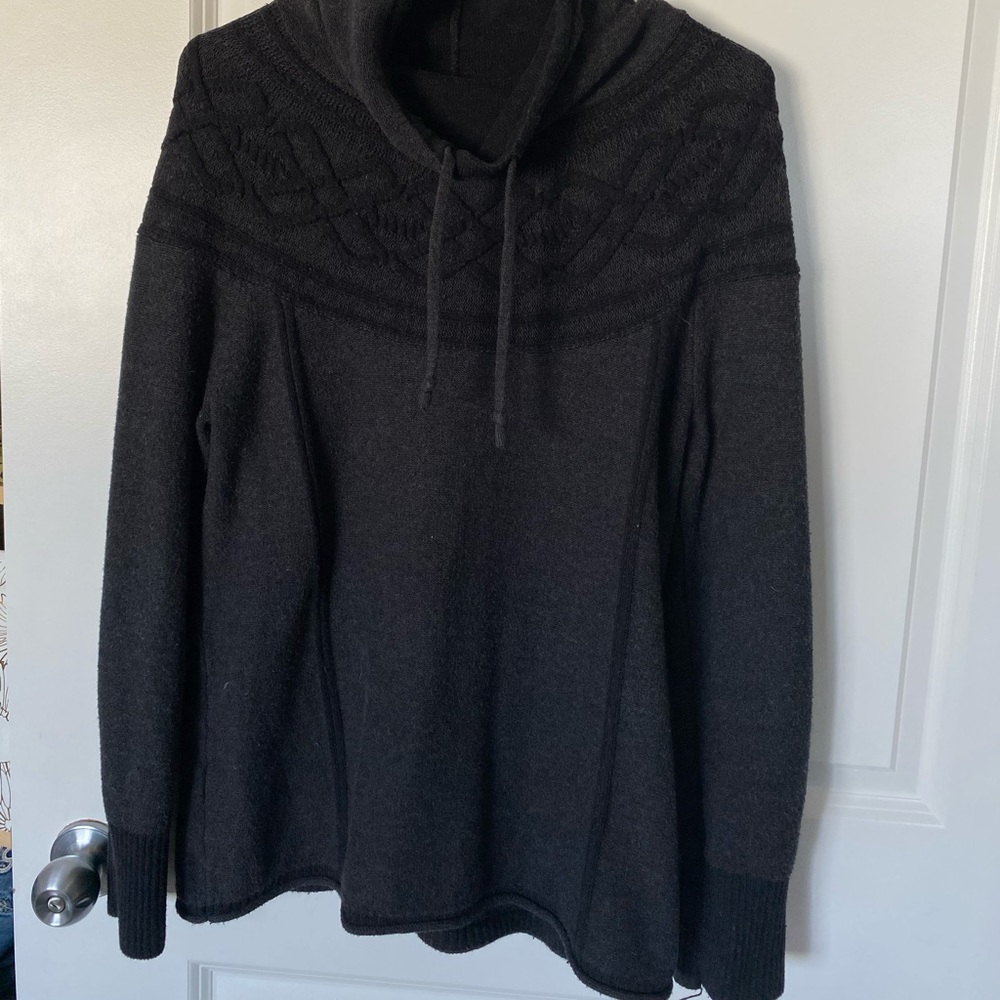 Turtle neck sweater